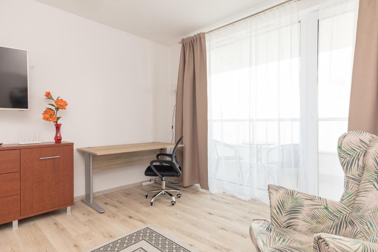 Metro Targówek Homely Apartment Varsóvia Exterior foto
